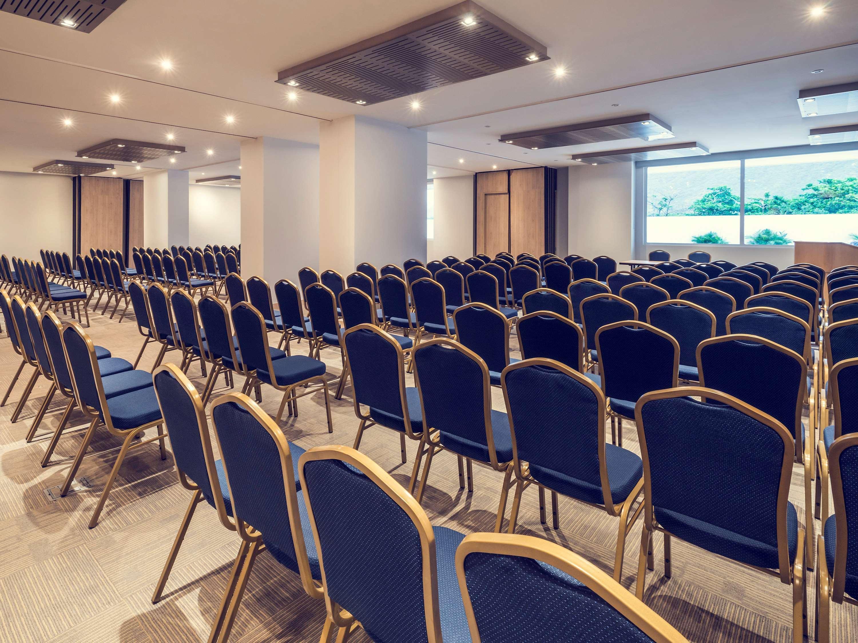 Mercure Emile Hotel 4*